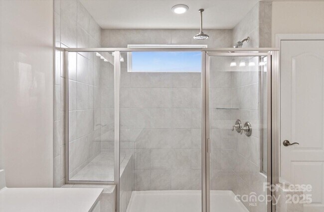 Building Photo - 4029 Spring Garden St