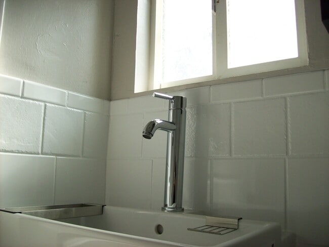 Tall Faucet in BR - 6105 Monterey Rd