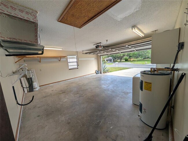 Building Photo - 517 Bearded Oaks Cir