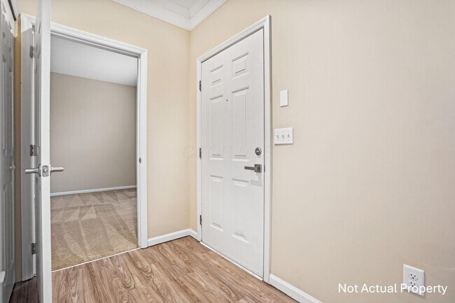 Building Photo - 4918 Stratford Pine Ln