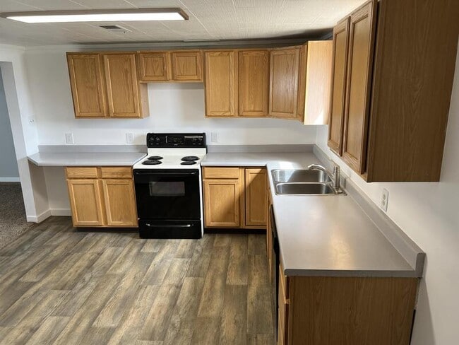 Building Photo - 9050 S 19th Ave