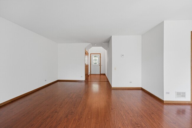 Building Photo - 1404 W Sapphire Dr