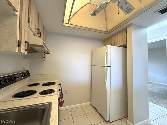 Building Photo - 131 SW 47th Terrace