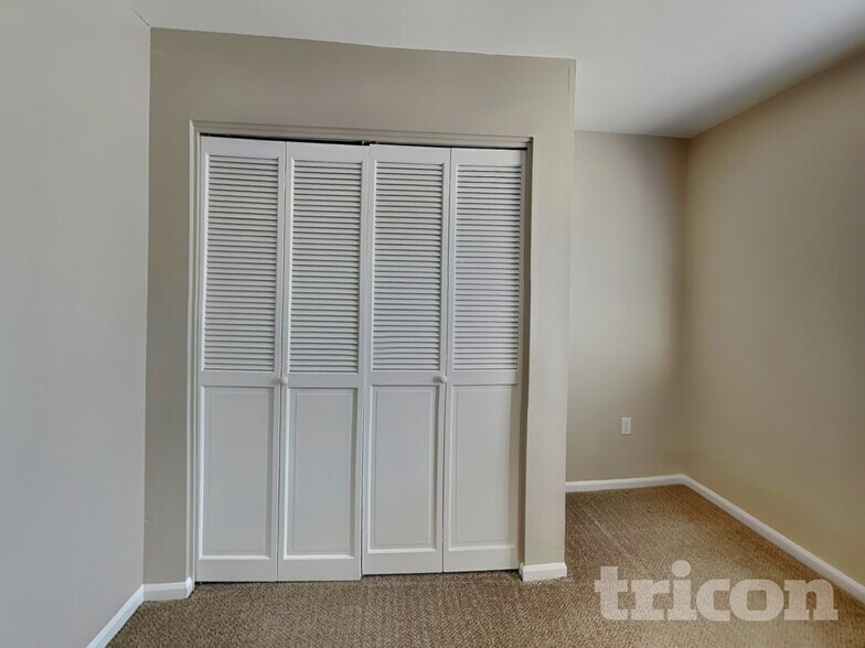 Building Photo - 1439 Leafwood Ct