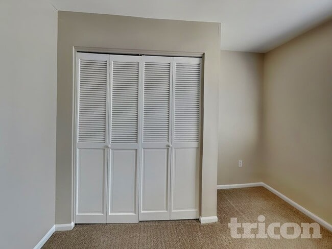 Building Photo - 1439 Leafwood Ct