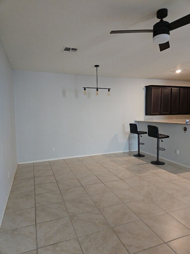 Building Photo - 1616 Volponi Dr SE