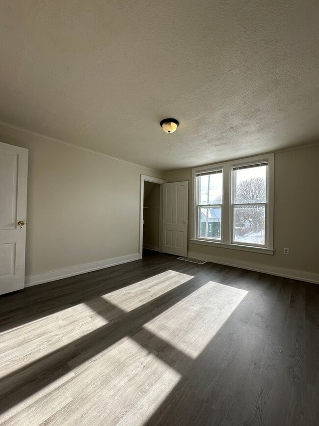 Building Photo - 1510 24th St