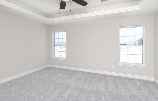 Building Photo - 4923 Kenora Dr