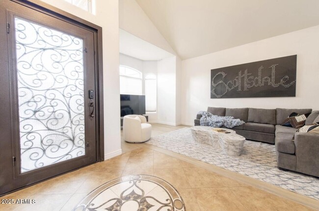 Building Photo - 5536 E Campo Bello Dr