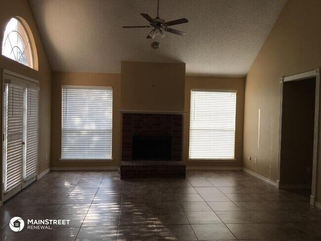 Building Photo - 1514 Montreal Ln, Glenn Heights, TX 75154