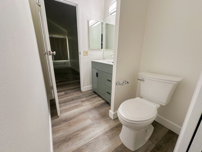 Building Photo - Updated 4 Bedroom, 2 Bath Villa Portofino ...