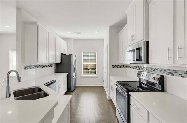 Building Photo - 1903 Plainsboro Dr