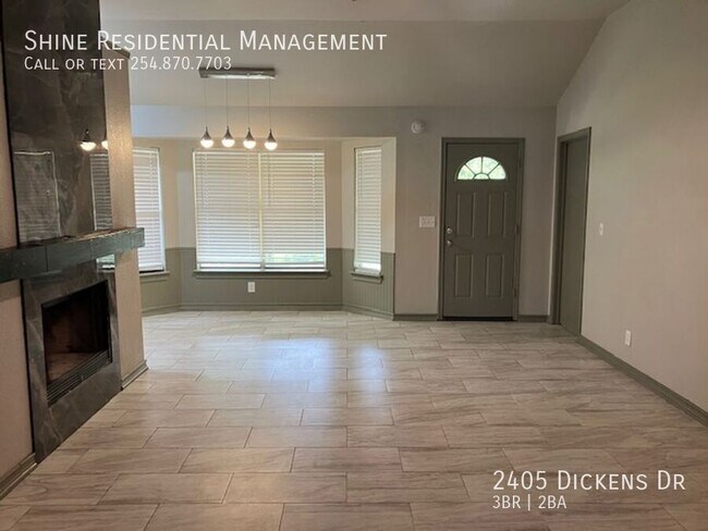 Building Photo - 2405 Dickens Dr