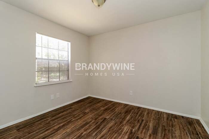 Building Photo - 802 Edgemont Dr
