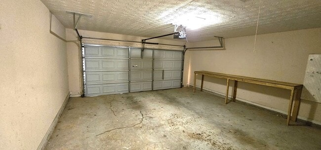 Building Photo - Charming 3 BR/2Ba in Pike Co.