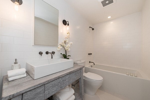 Building Photo - 29 Grant St