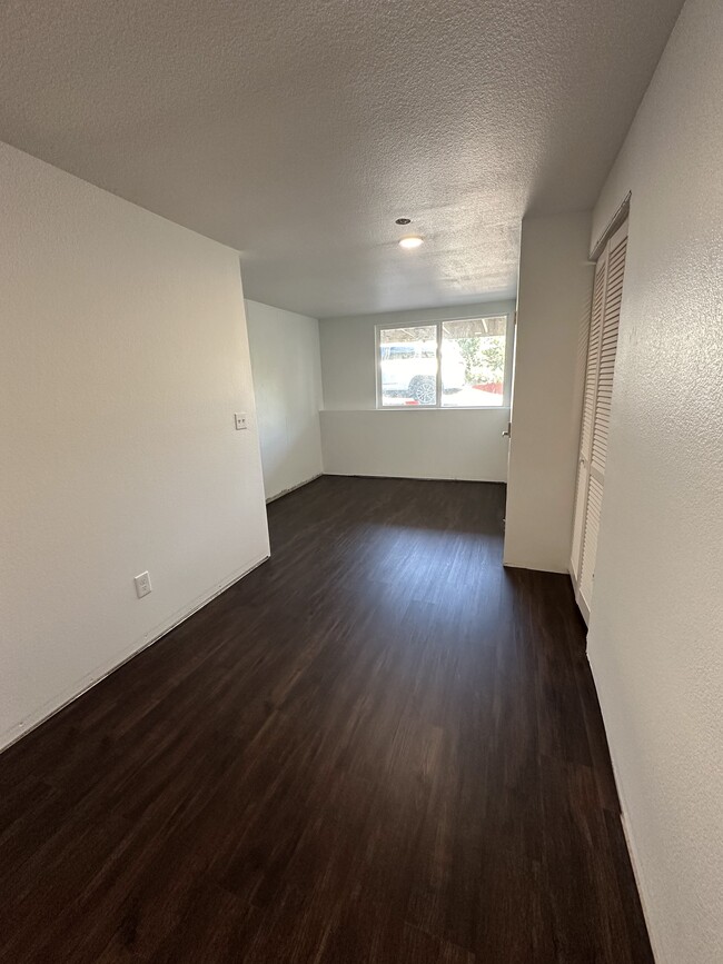 Basement Bedroom - 5507 Fiesta Ln