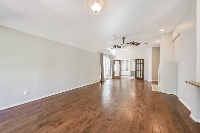 Building Photo - 13203 Yaupon Holly Ln