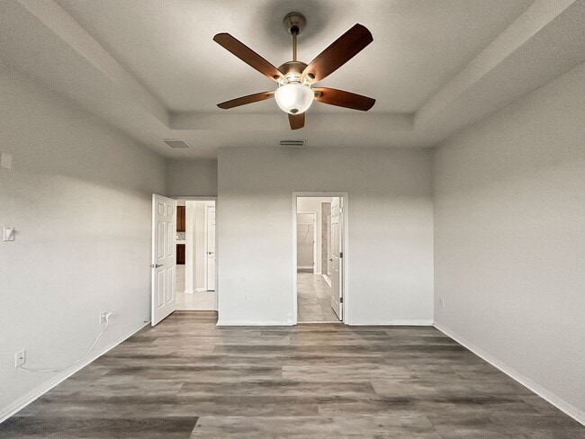 Building Photo - $1,500 OFF on Your 2nd Month’s Rent! Riverview Gem – 4BR/2BA Home with Screened-In Hot Tub & Solar!!