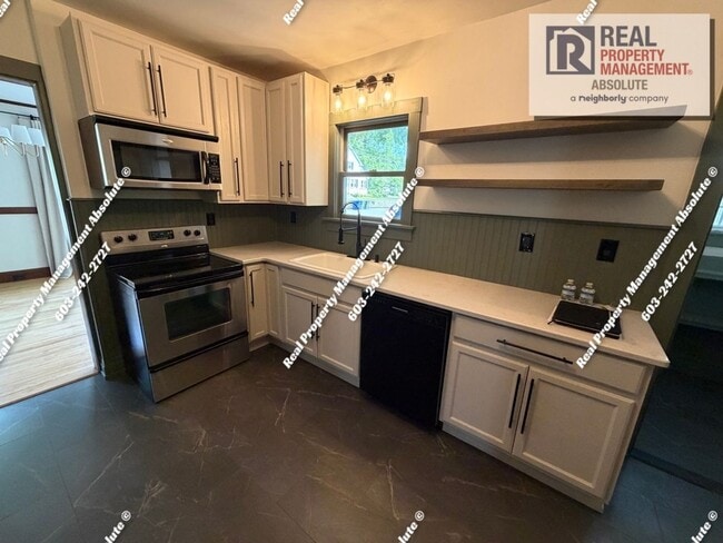 Building Photo - Bright & Updated 3-Bed in Manchester’s East Side