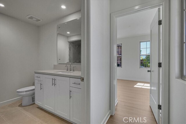 Building Photo - 228 Birdseye