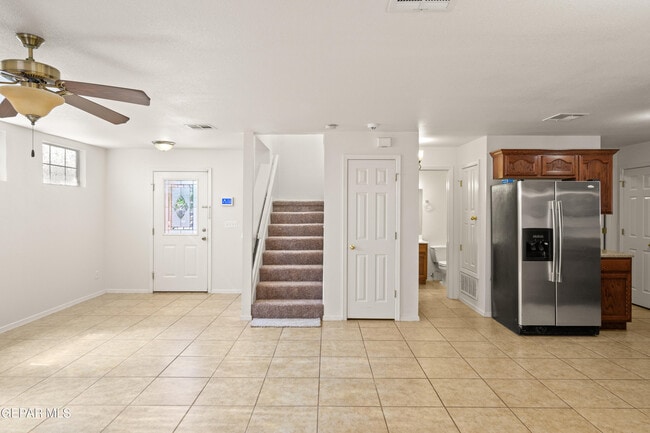Building Photo - 5376 Jose Duran Ln