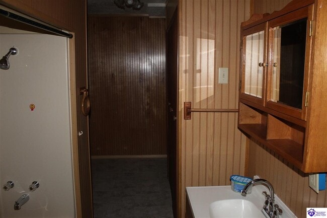 Building Photo - 2686 S Wilson Rd