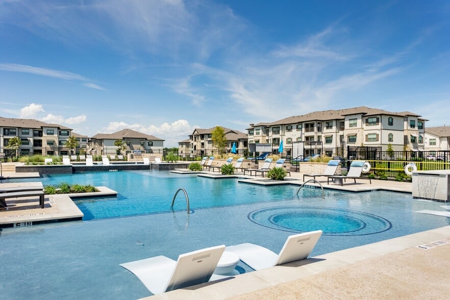 Building Photo - Hawthorne at Bay Forest