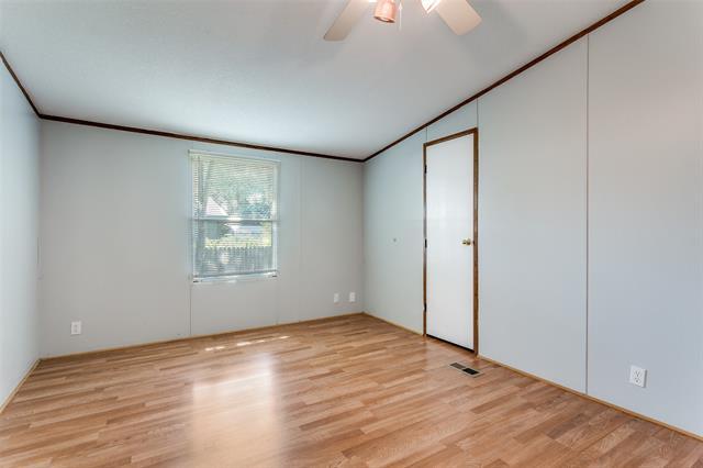Building Photo - 1720 Hilltop Ln