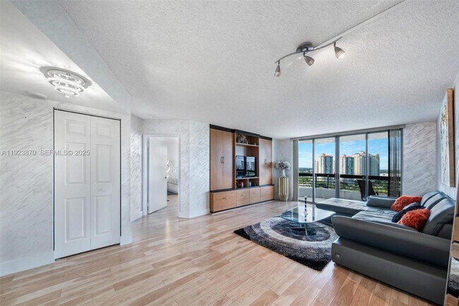 Building Photo - 3400 NE 192 St