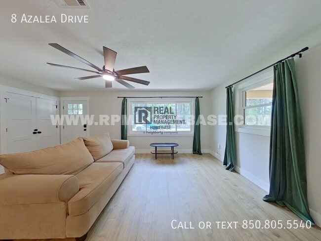 Building Photo - 8 Azalea Dr