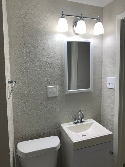 Bathroom - 5309 East Side Ave