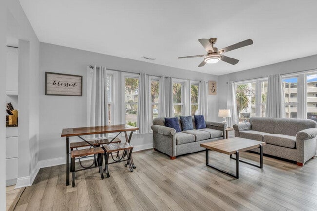 Building Photo - 4314 S Ocean Blvd