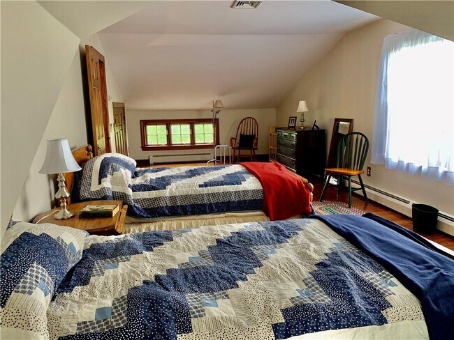 Building Photo - 6 Butts Rock Rd