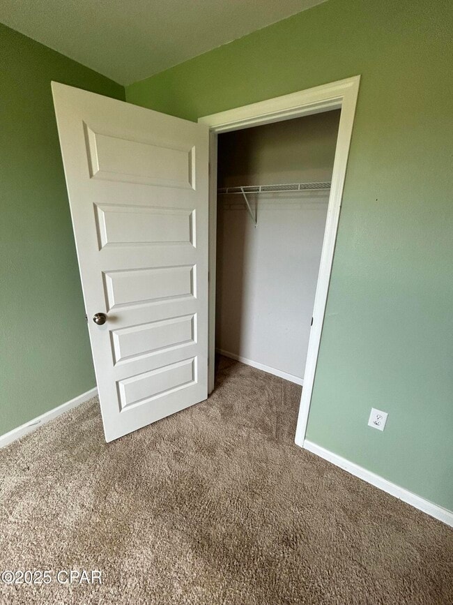 Building Photo - 5808 Tiagra Dr