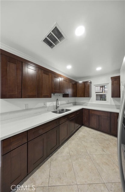 Building Photo - 211 E California Ave