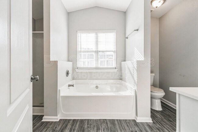 Building Photo - 2817 Windsor Forrest Ct