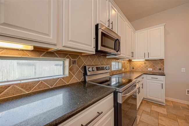 Building Photo - 7214 Glenwick Ct
