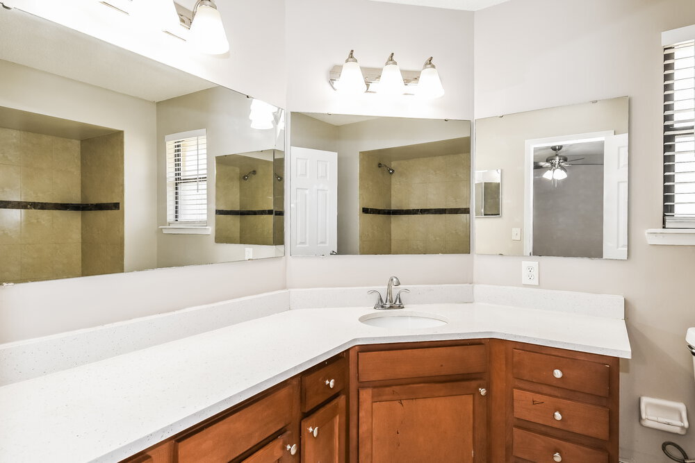 Building Photo - 9644 Bayou Bluff Dr