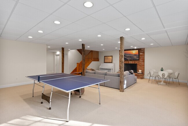 Building Photo - 84 Gunn Hill Rd