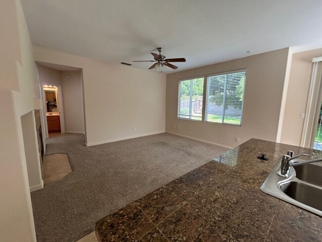 Building Photo - REDUCED!!!