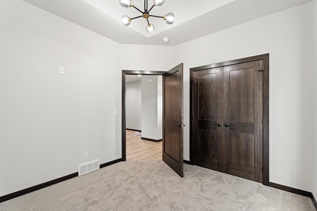 Building Photo - 1107 S Foss Ave