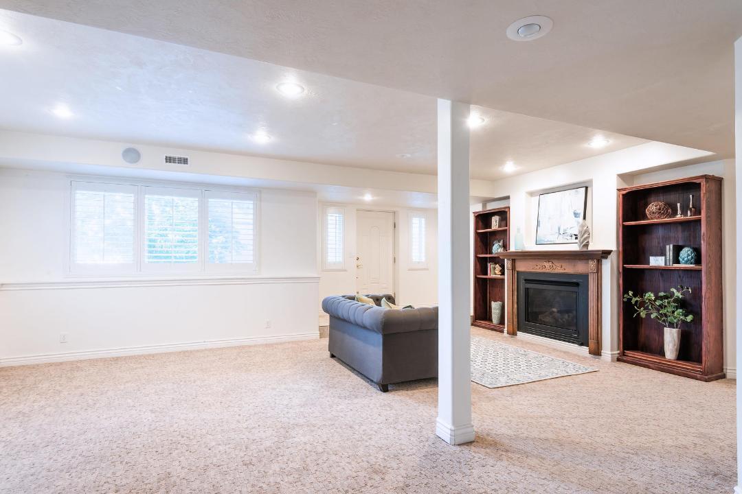 Building Photo - 1170 Eaglewood Loop