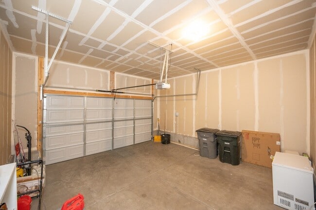 Building Photo - 5167 W Dock St