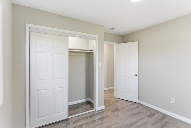 Building Photo - 365 Old Dandridge Pike