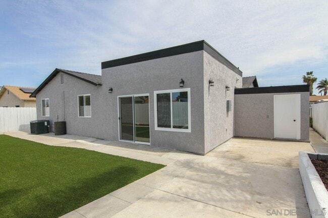 Building Photo - 8580 Flanders Dr