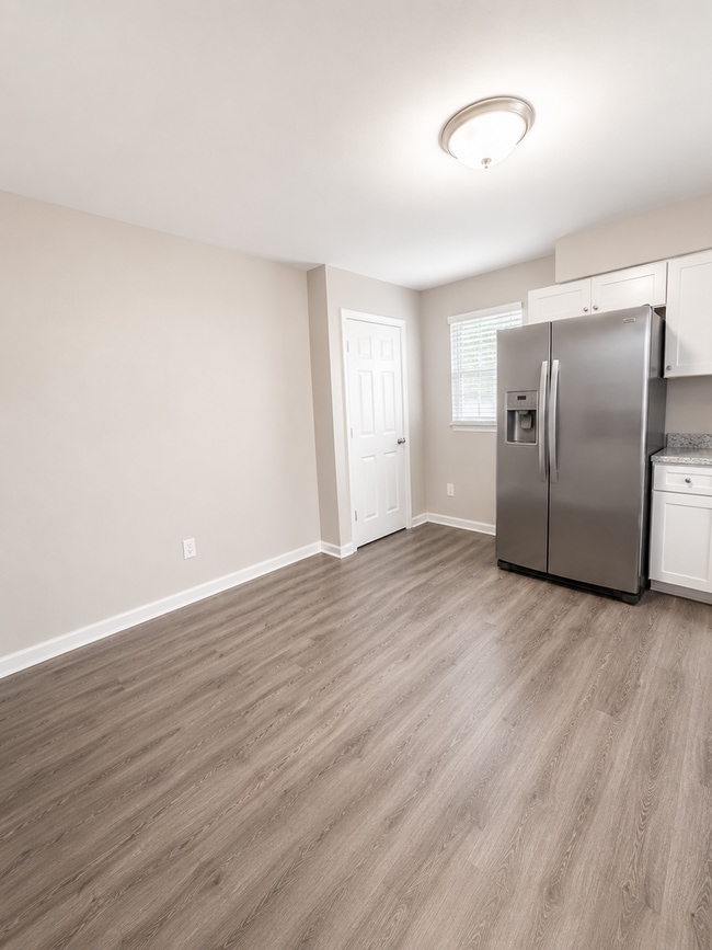 Building Photo - Completely Remodeled 3 Bedroom Home!