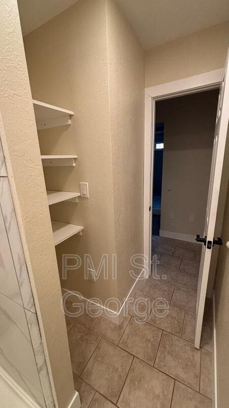 Building Photo - 360 N 300 W