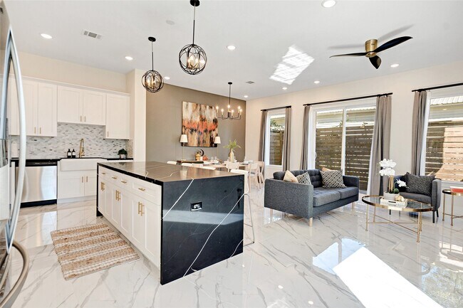 Building Photo - 5908 St Augustine St