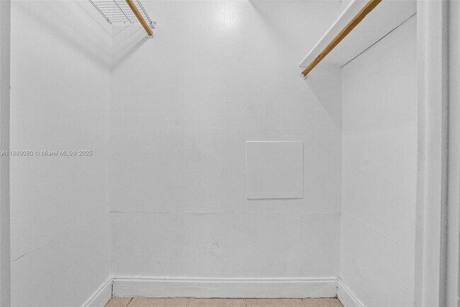 Building Photo - 15600 NW 7th Ave